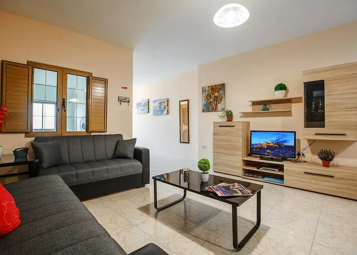 Penthouse * فيكتوريا